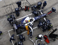 168极速赛车：F1赛车中的维修区，进站维修！