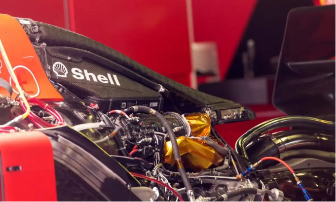 168极速赛车：F1赛车1.6T如何爆发1000马力，预燃室技术解读，小排量大功率！